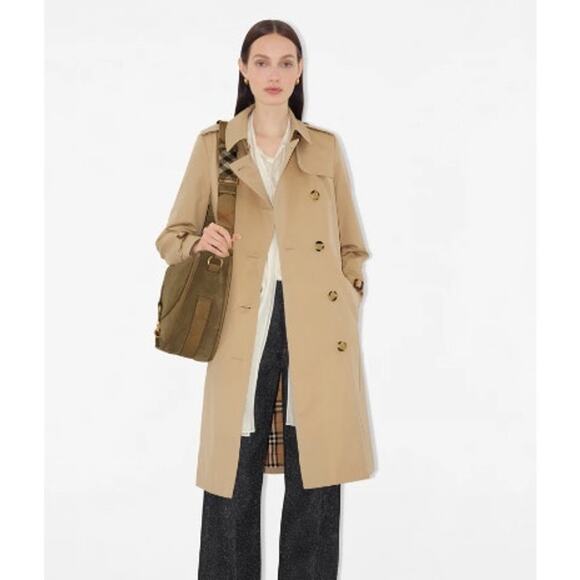 Women's Burberry, England Chelsea trench coat size 8 made in England. NWT. - Picture 2 of 16